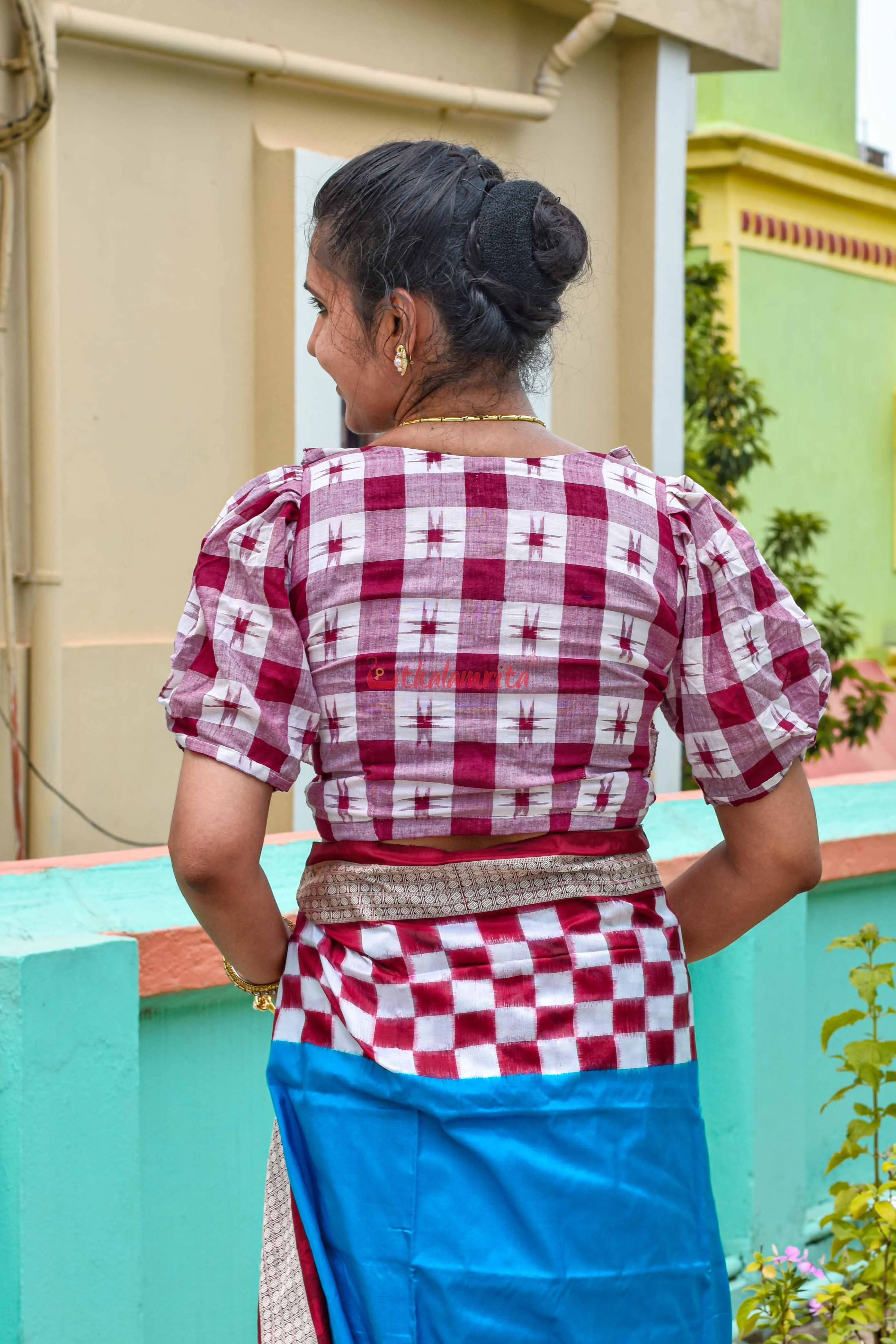 White Maroon Star Sakta (Blouse)